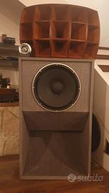 Diffusori casse acustiche e restauro su misura