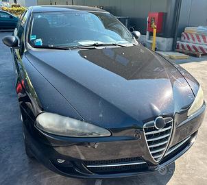 ALFA ROMEO 147 per ricambi usati