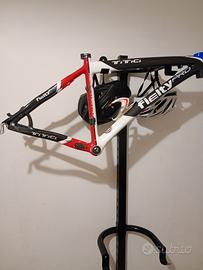 telaio full carbon  titici 27.5