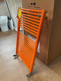 Scaldasalviette arancio