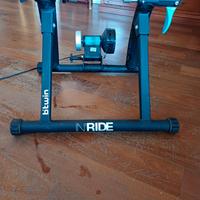 Rullo B'Twin N Ride per allenamento bici indoor