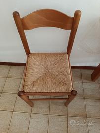 4 sedie in legno e paglia