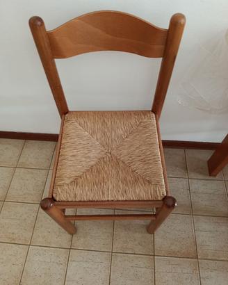 4 sedie in legno e paglia