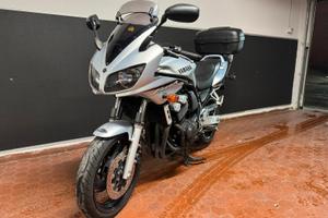 Yamaha FZS 600 Fazer