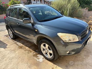 Toyota Rav 2.2
