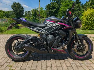 Triumph Street Triple RS 765