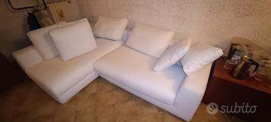 Divano bianco 3 posti con penisola