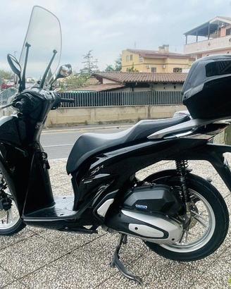 HONDA SH 150 TUTTO INCLUSO ANCHE PASSAGGIO! MINI
