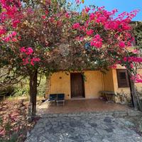 Porzione di Villetta al Gran Mareluna con giardino