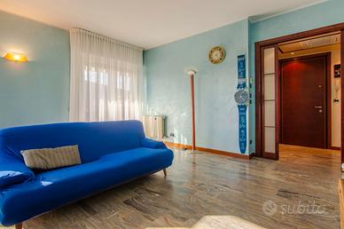 Stanga: 3 camere ristrutturato