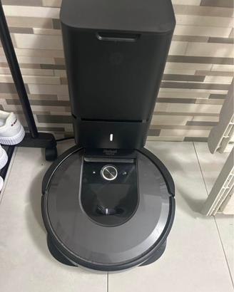 Roomba i7+
