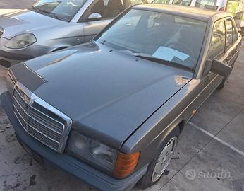 MERCEDES 190E per ricambi usati