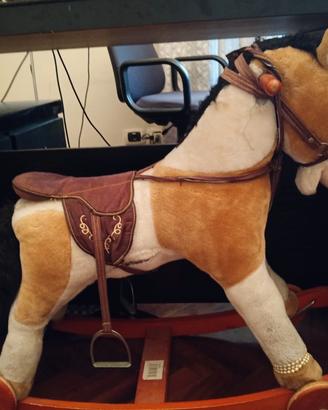 cavallo a dondolo