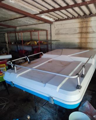 Tenda da tetto MAGGIOLINA. della AUTOHOME