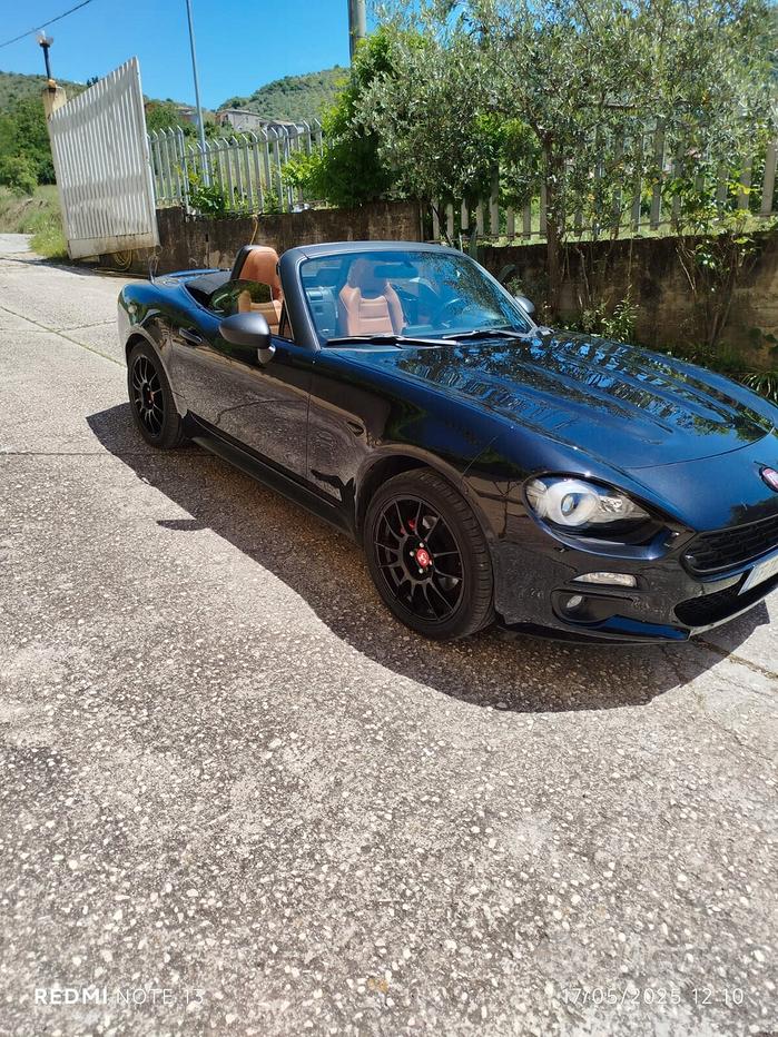 FIAT 124 spider