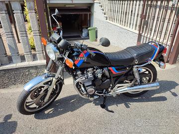 Yamaha xj 550 