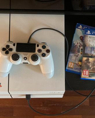 PS4 Bianca usata poco + 1 Controller + 3 Giochi