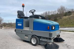 Spazzatrice diesel FIORENTINI modello S38D