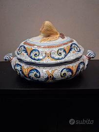 Zuppiera con coperchio in ceramica