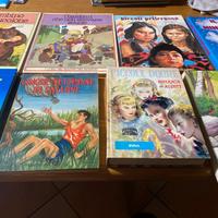 Sei scatole di giochi per bambini