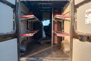 scaffalatura allestimento  x furgoni richiudibile 