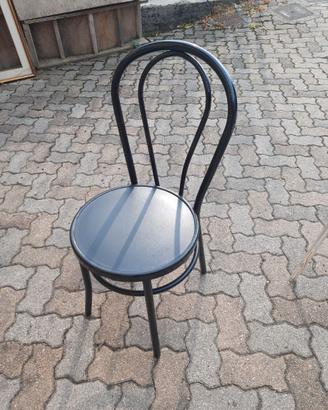 Sedie varie in stock