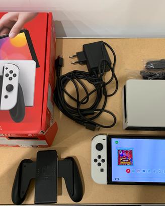 Nintendo Switch Oled total white