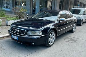 AUDI A8 3.3 2001