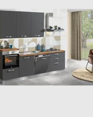 Cucina completa usata in buon stato – €550