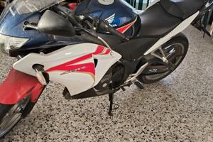 Honda CBR 250R – 2011 – 15.662 km