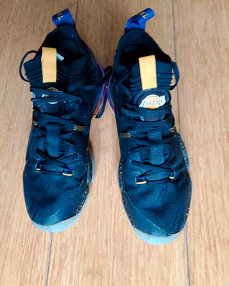 scarpe basket 39 decathlon Los Angeles lakers