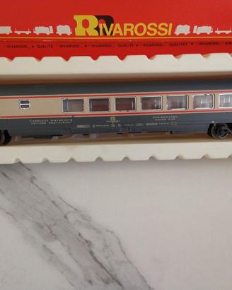 Carrozze Rivarossi treno bandiera