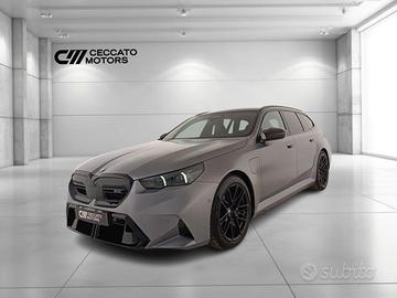 BMW M5 Touring 4.4 727cv auto