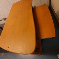 scrivania da casa o ufficio