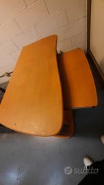 scrivania da casa o ufficio