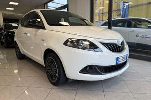 Lancia Ypsilon 1.0 FireFly S&S Hybrid Ecochic Gold