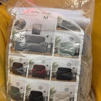 Copridivano a 2 posti di colore grigio