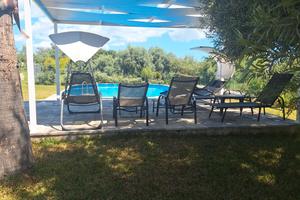 Casa vacanza con piscina a 5min da Fontane Bianche