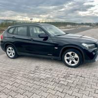 Bmw X1 20d 4x4  xdrive cambio manuale gancio train