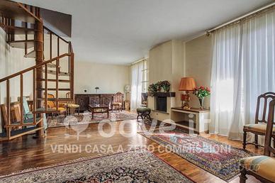 Appartamento di 180 m² con 5 locali a Domaso