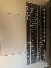 MacBook Pro 2018 i7 6 core 15" - 16 GB