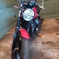 Moto guzzi v7 iv special stone 850cc 65cv