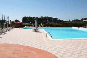 Casa indipendente a due piani in villaggio