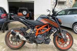 KTM Duke 125 2022