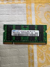 RAM Laptop Samsung 1GB DDR2 667MHz (PC2-5300S)