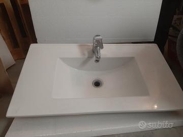 Lavandino da bagno (incasso con rubinetto)