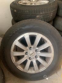 4 Cerchi in lega MOMO gomme invernali 215/70/16