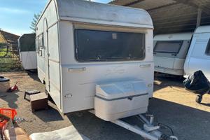 Roulotte Laika L44 del 1977 - 5 posti letto