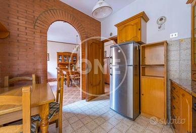 Appartamento di 144 m² con 3 locali e box auto a C