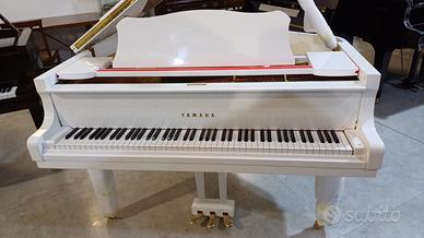 Pianoforte mezza coda Yamaha G3 bianco